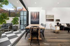 'Orangerie' A Stunning Shoe Factory Conversion